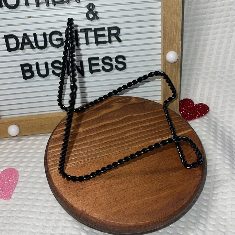 Unbranded black twisted